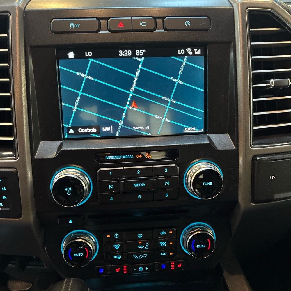 Used 2018 Ford F150 Limited AWD/4WD image 9
