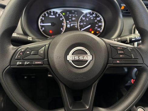New 2025 Nissan Kicks Play S image 21