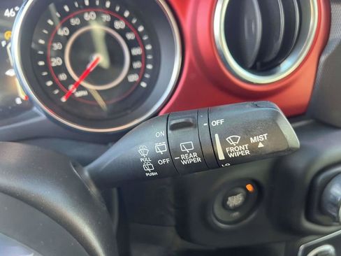 Used 2021 Jeep Wrangler Unlimited Rubicon image 39