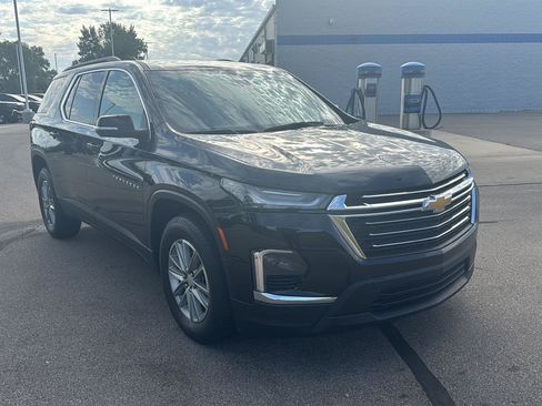 Used 2023 Chevrolet Traverse LT AWD/4WD image 7