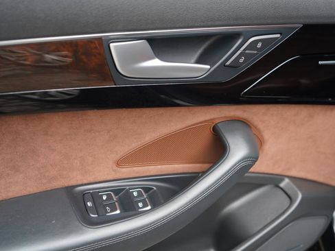 Used 2016 Audi A8 L 4.0T w/ Driver Assistance Package image 48