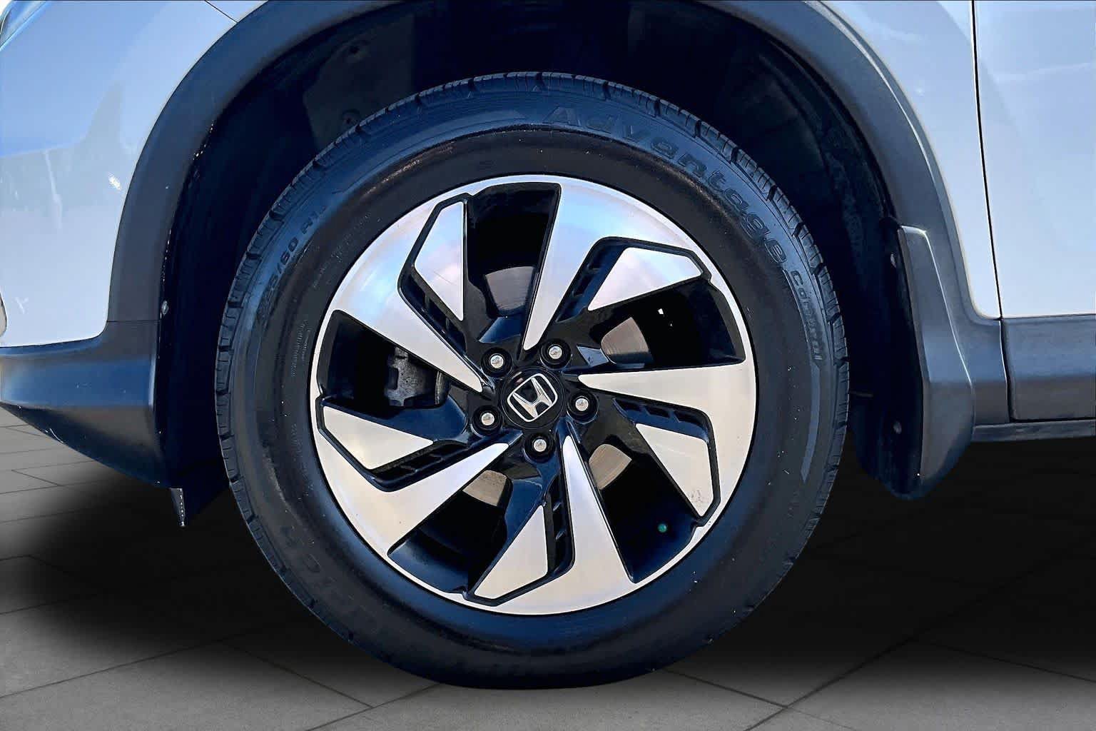 Used 2015 Honda CR-V Touring image 10