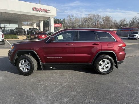 Used 2016 Jeep Grand Cherokee Laredo w/ Quick Order Package 23E image 3