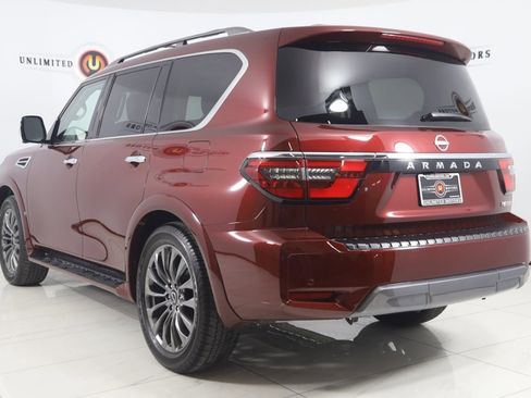 Used 2024 Nissan Armada Platinum w/ Captain's Chairs Package image 4