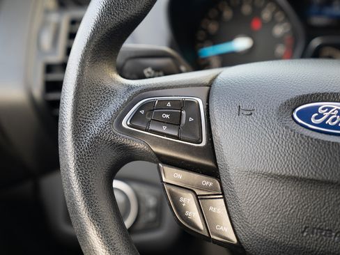 Used 2019 Ford Escape S image 33