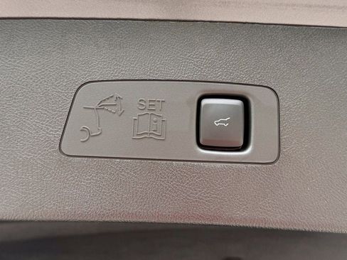 New 2025 Lincoln Corsair Grand Touring image 18