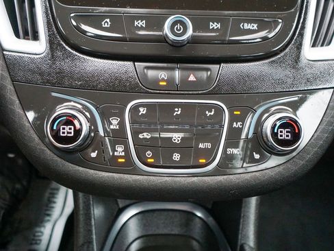 Used 2024 Chevrolet Malibu LT FWD image 24