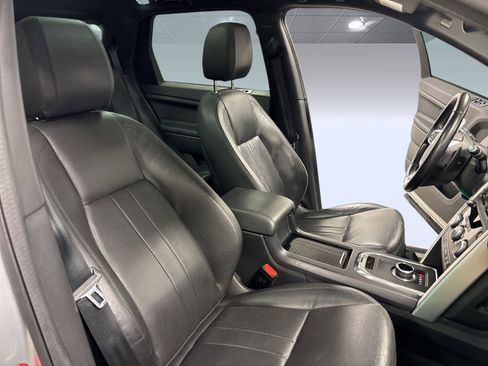 Used 2018 Land Rover Discovery Sport HSE image 30