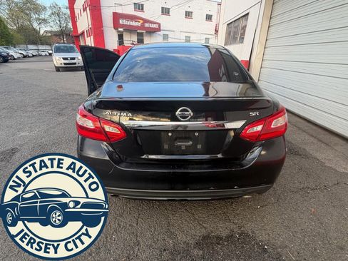 Used 2016 Nissan Altima 2.5 SR FWD image 7