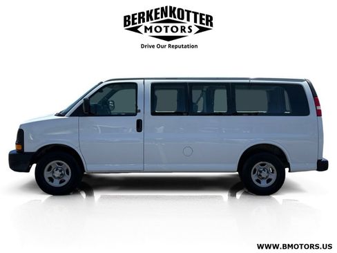 Used 2007 Chevrolet Express 1500 Passenger RWD image 6