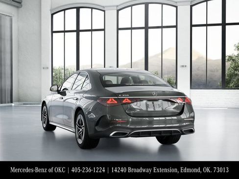 Used 2025 Mercedes-Benz E 350 Sedan image 27