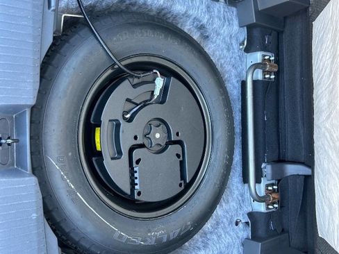 Used 2023 Nissan Rogue SV image 20