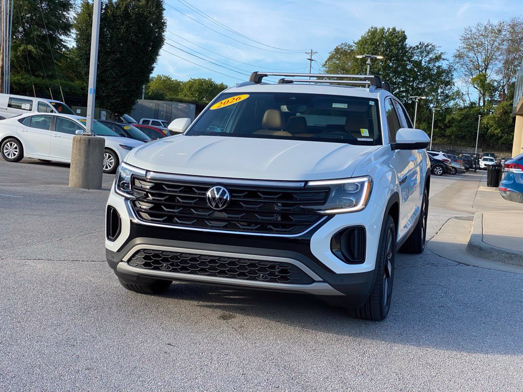 Used 2026 Volkswagen Atlas Cross Sport SEL AWD/4WD image 3