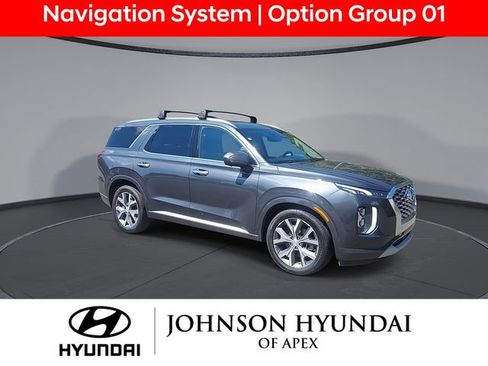 Used 2022 Hyundai Palisade Limited FWD image 2