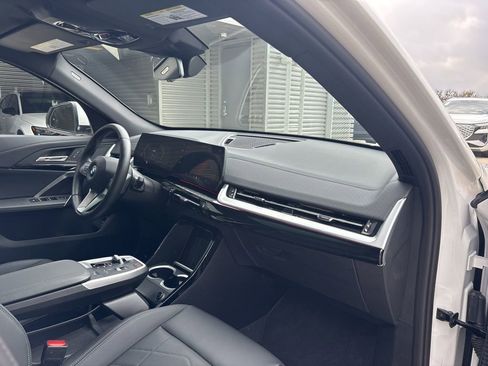 Used 2025 BMW X2 xDrive28i w/ Convenience Package image 15