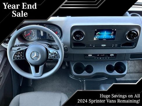 New 2024 Mercedes-Benz Sprinter 2500 image 4