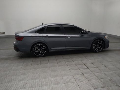 Used 2024 Volkswagen Jetta Sport image 10