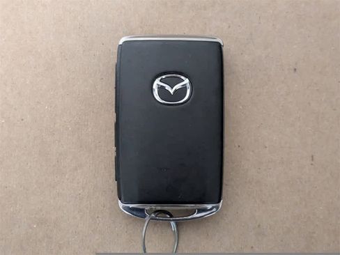 Used 2025 MAZDA MAZDA3 s image 32