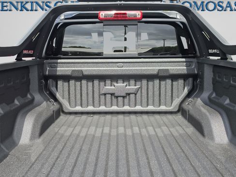 New 2026 Chevrolet Colorado Trail Boss w/ Midnight Edition AWD/4WD image 15