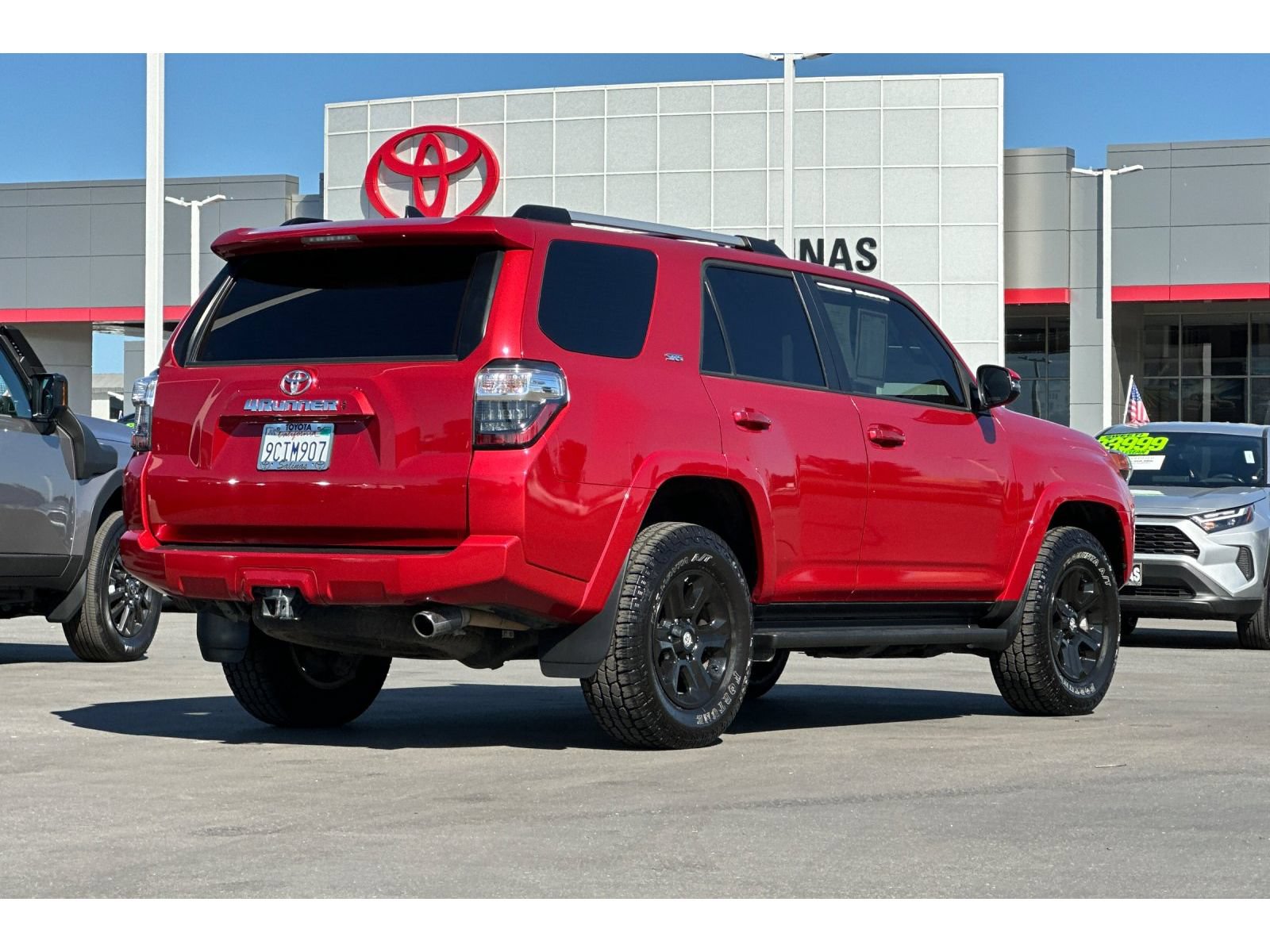 Certified 2022 Toyota 4Runner SR5 Premium w/ Moonroof Package AWD/4WD image 4