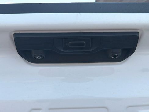 Used 2022 Chevrolet Silverado 1500 RST AWD/4WD image 28
