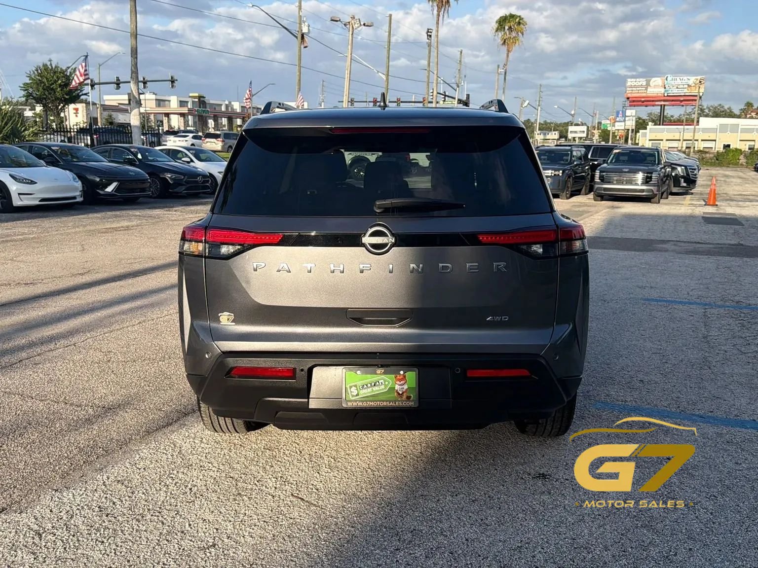 Used 2025 Nissan Pathfinder SV AWD/4WD image 5