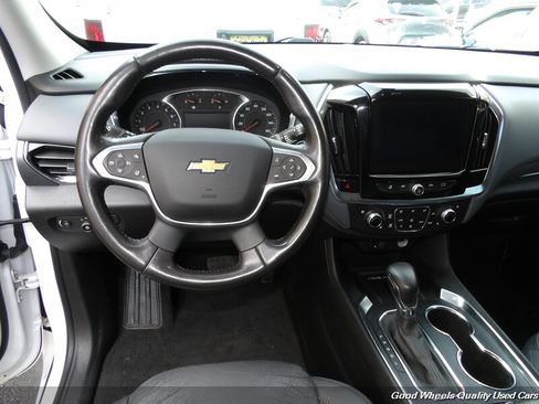 Used 2021 Chevrolet Traverse Premier w/ LPO, Floor Liner Package AWD/4WD image 16