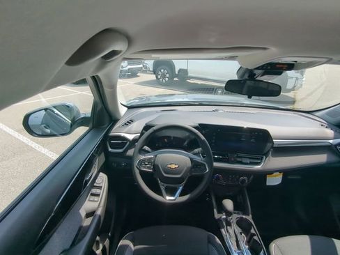 New 2026 Chevrolet TrailBlazer LT w/ LT Cold Weather Package image 38