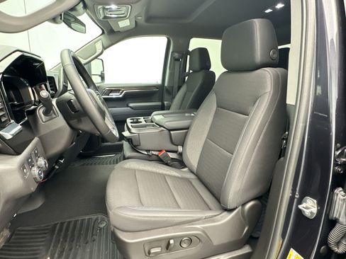 Certified 2024 Chevrolet Silverado 1500 LT AWD/4WD image 5