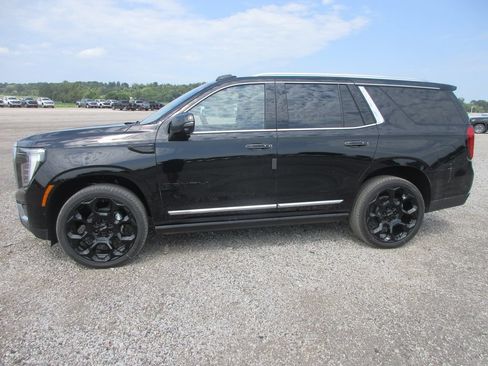 New 2026 GMC Yukon Denali w/ Denali Reserve Package AWD/4WD image 7