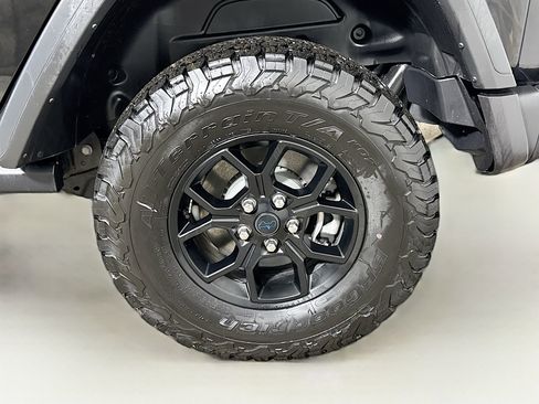 Used 2025 Jeep Wrangler Unlimited Sport S 4xe image 27