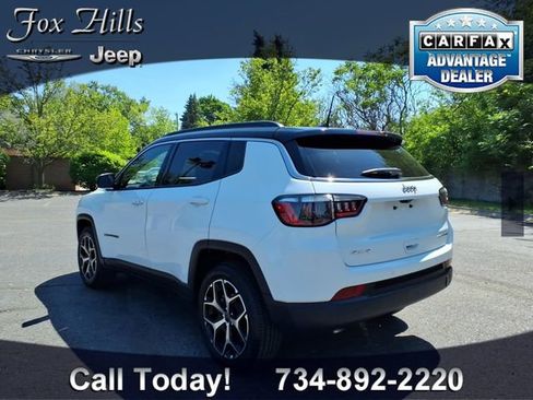 Used 2025 Jeep Compass Limited AWD/4WD image 6
