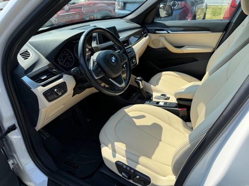Used 2017 BMW X1 xDrive28i image 7