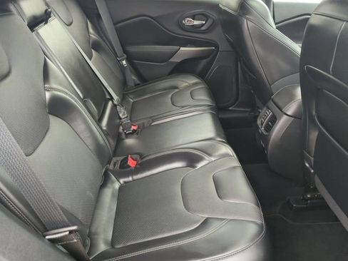 Used 2021 Jeep Cherokee Limited AWD/4WD image 25