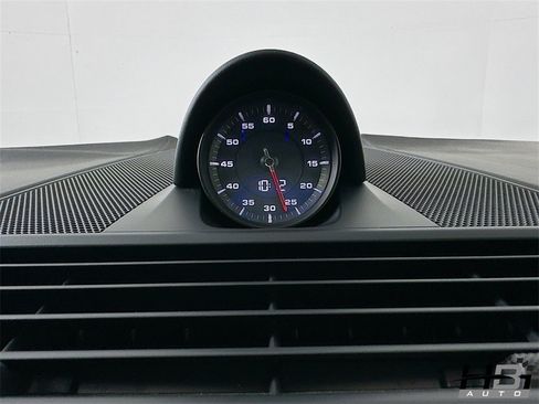 Used 2020 Porsche Panamera GTS image 19