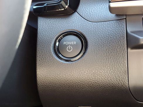 Certified 2026 Toyota Camry SE image 30