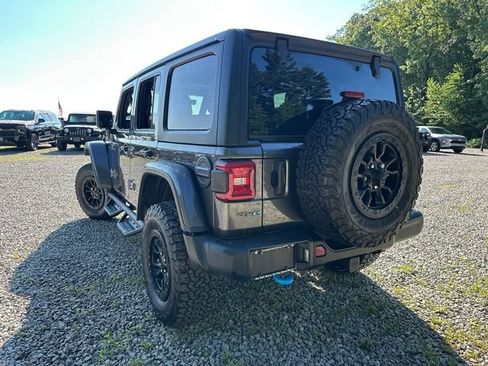 Used 2023 Jeep Wrangler Unlimited Rubicon 4xe AWD/4WD image 8
