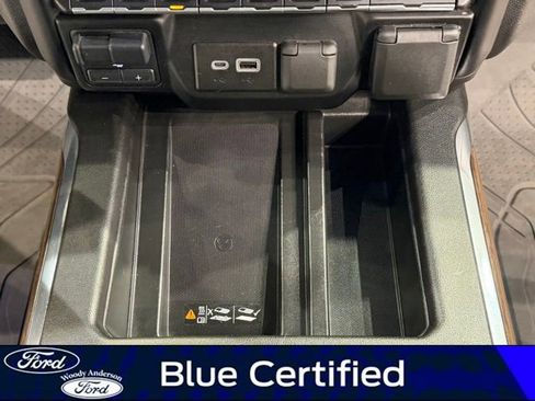 Used 2022 Chevrolet Silverado 2500 High Country w/ Z71 Off-Road Package image 18