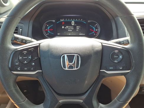Used 2020 Honda Pilot EX image 13