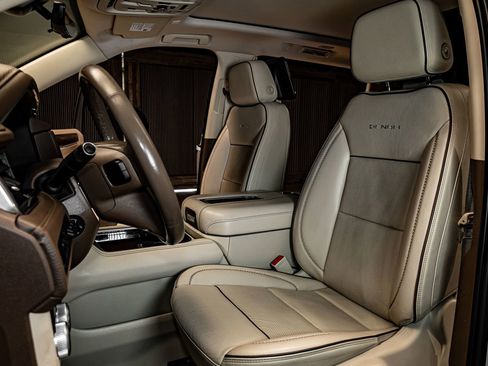 Used 2021 GMC Yukon XL Denali w/ Denali Ultimate Package image 22