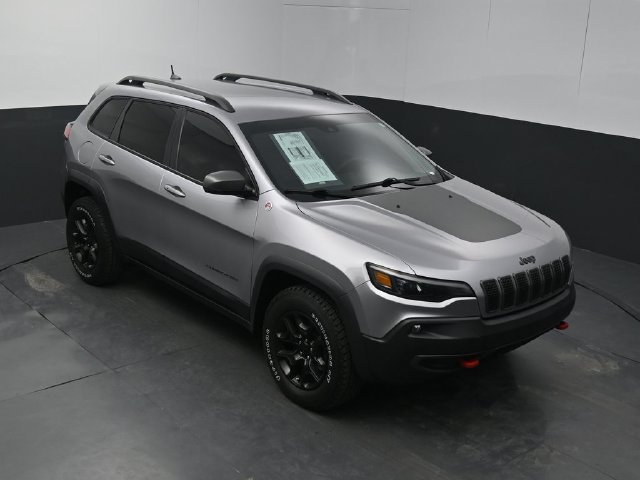 Used 2021 Jeep Cherokee Trailhawk w/ Trailer Tow Group AWD/4WD image 52