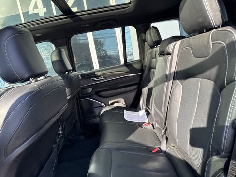 Used 2023 Jeep Grand Cherokee Overland w/ MOPAR Finishing Package image 32