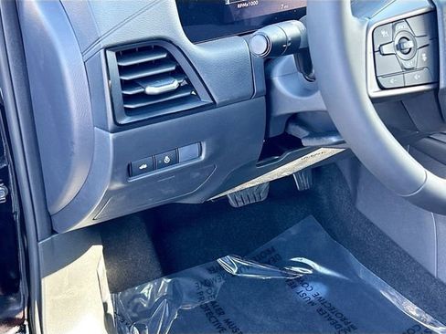New 2026 Nissan Sentra SV w/ SV Convenience Package FWD image 7