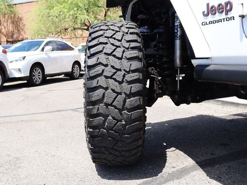 Used 2021 Jeep Gladiator Rubicon AWD/4WD image 8