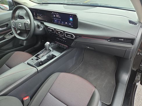 Used 2026 Nissan Sentra SR w/ Floor Mat Package FWD image 14