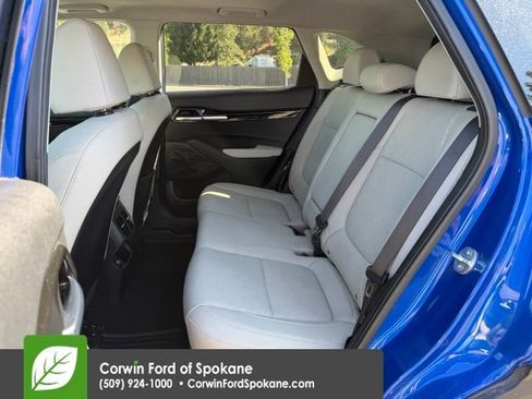 Used 2023 Kia Seltos EX AWD/4WD image 11