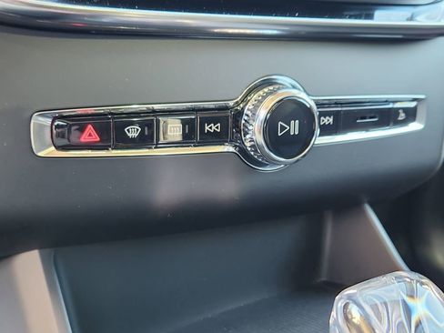 New 2026 Volvo XC90 B6 Ultra w/ Lounge Package image 16