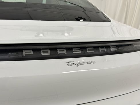Certified 2022 Porsche Taycan image 59