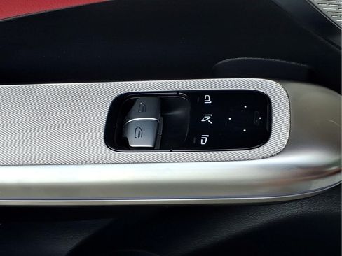 Certified 2025 Mercedes-Benz CLE 300 4MATIC Coupe image 25