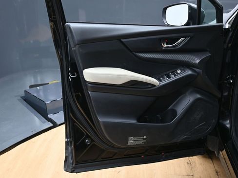 Used 2025 Subaru Ascent Premium image 43